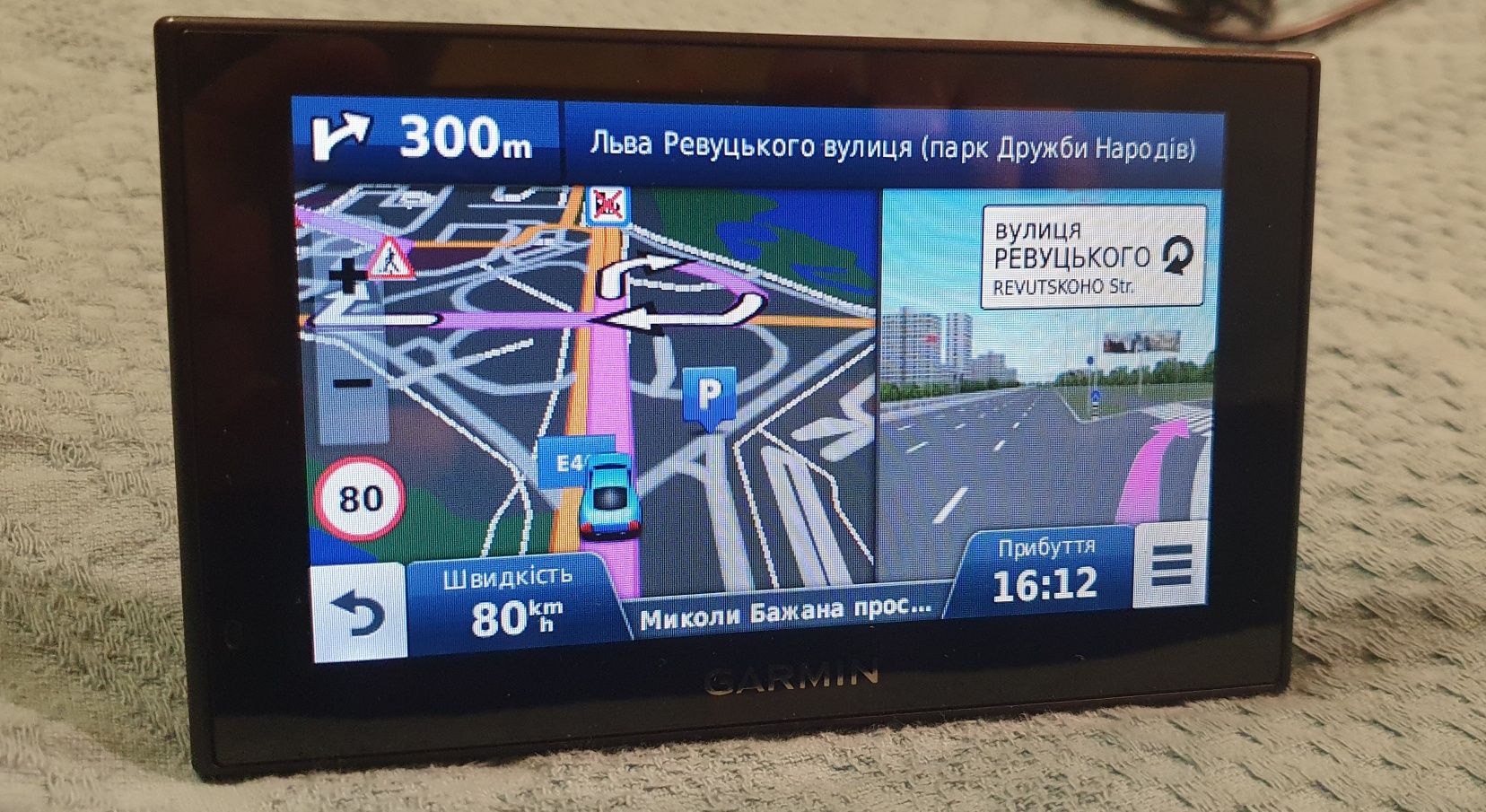 Garmin Dezl 570 (5") TRUCK.  Навігатор для Вантажівки.