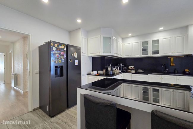 Apartamento T3 à venda em Vila Nova de Famalicão