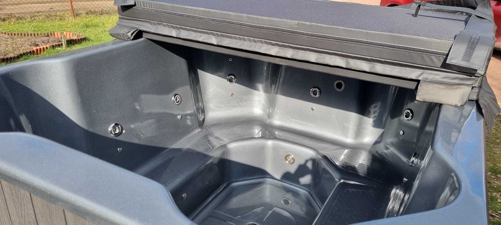 MOBILNA BALIA JACUZZI bania spa do wynajęcia