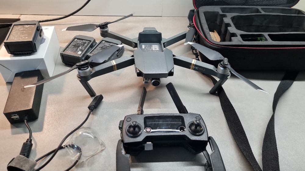 Dron DJI Mavic Pro 1