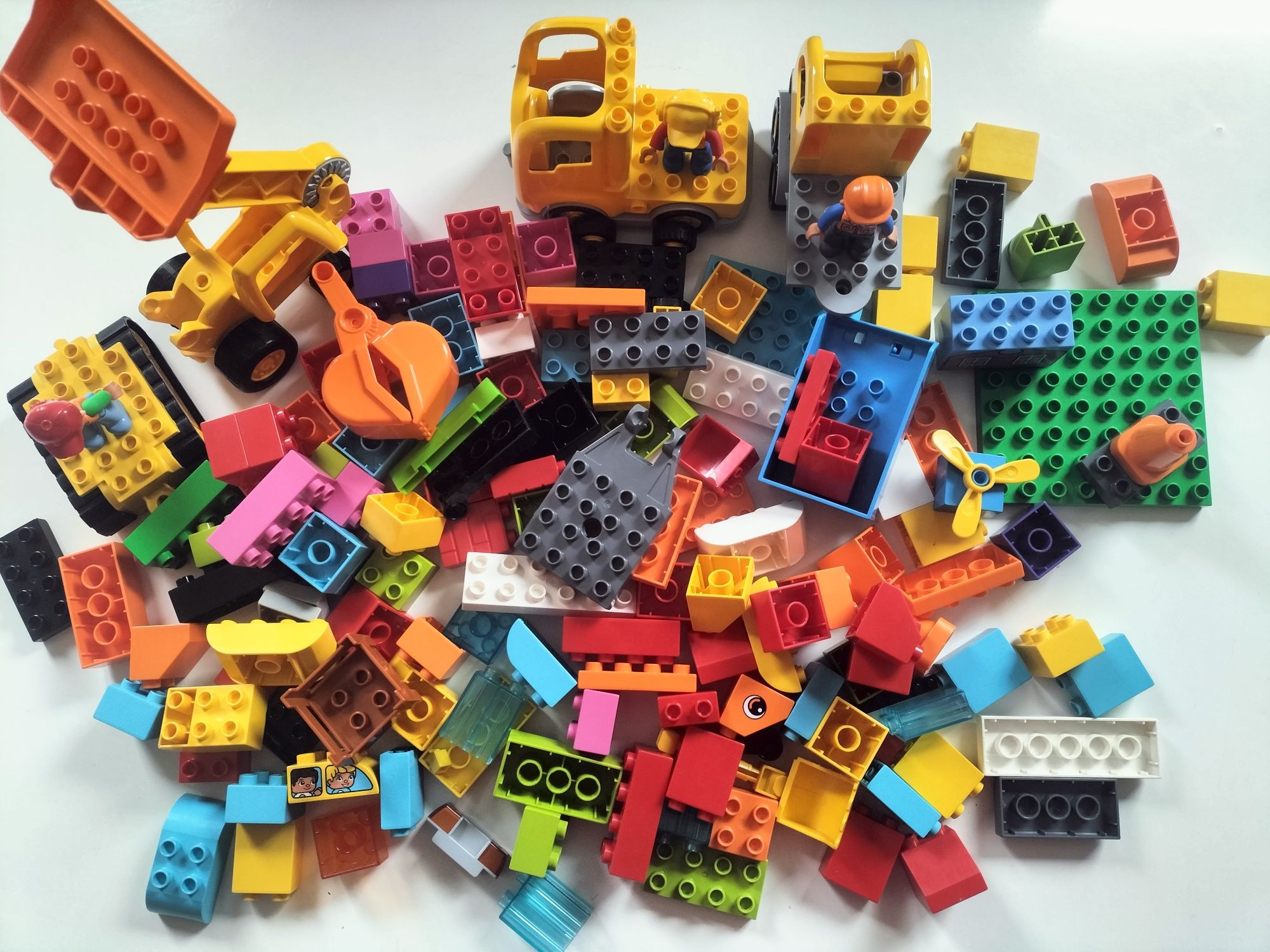 LEGO DUPLO z różnych serii