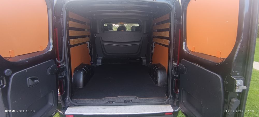OPEL VIVARO 1.6 CDTI 140 KM 2016r. 5 Osobowy przebieg 222747