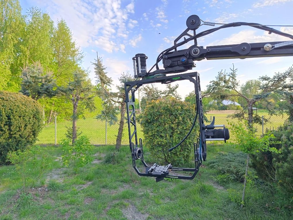 Kran kamerowy FLAMINGO foton 4.5m z głowicą obrotową