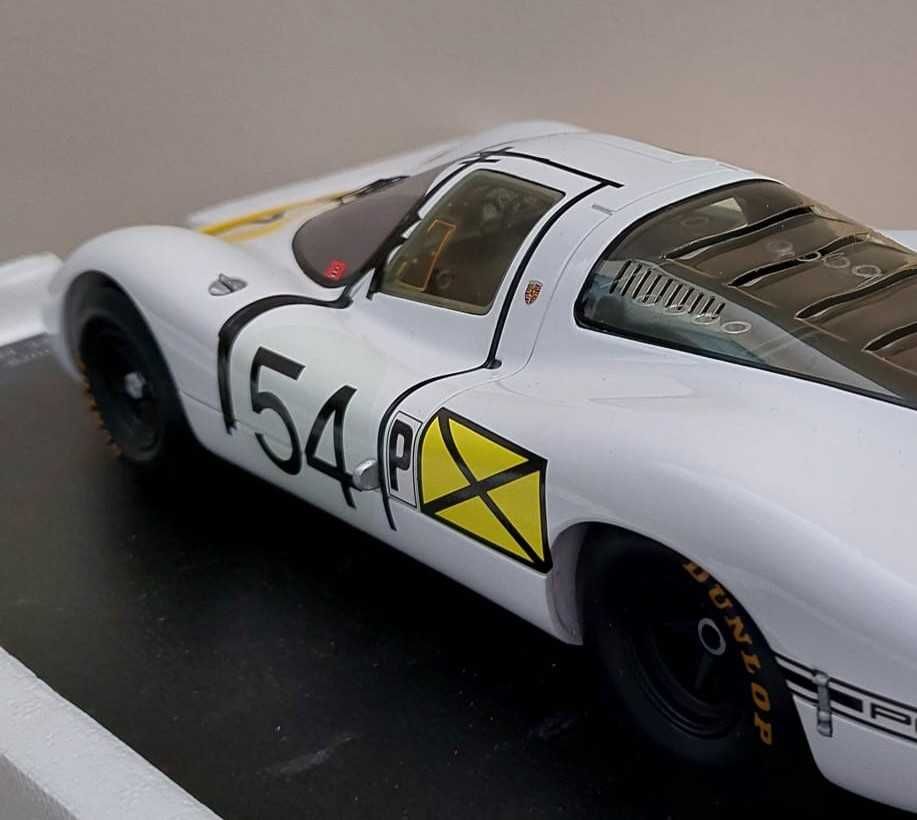 Miniatura Porsche 907 #54 Winner 24H Daytona 1968 SPARK 1:18
