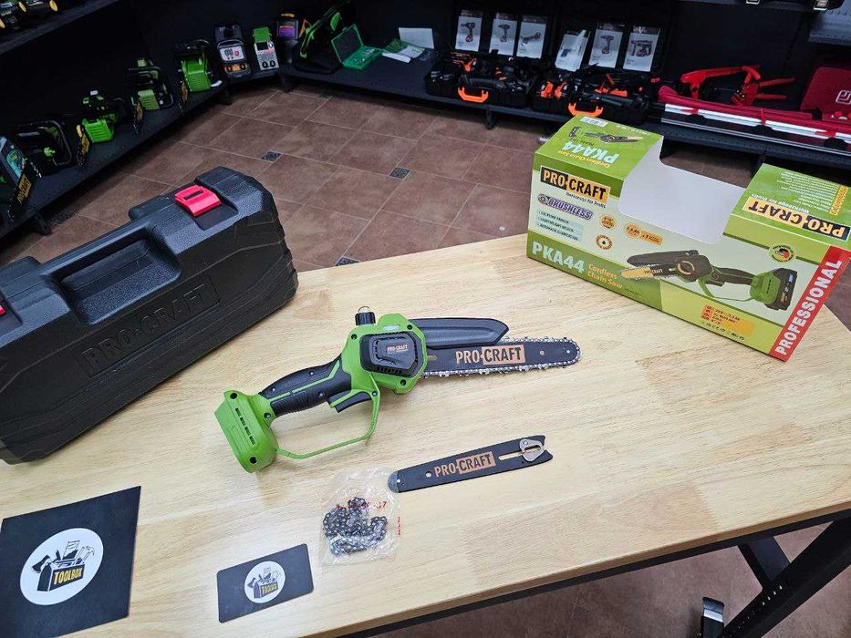 Аккумуляторная Мини пила Procraft с Безключевой натяжкой цепи