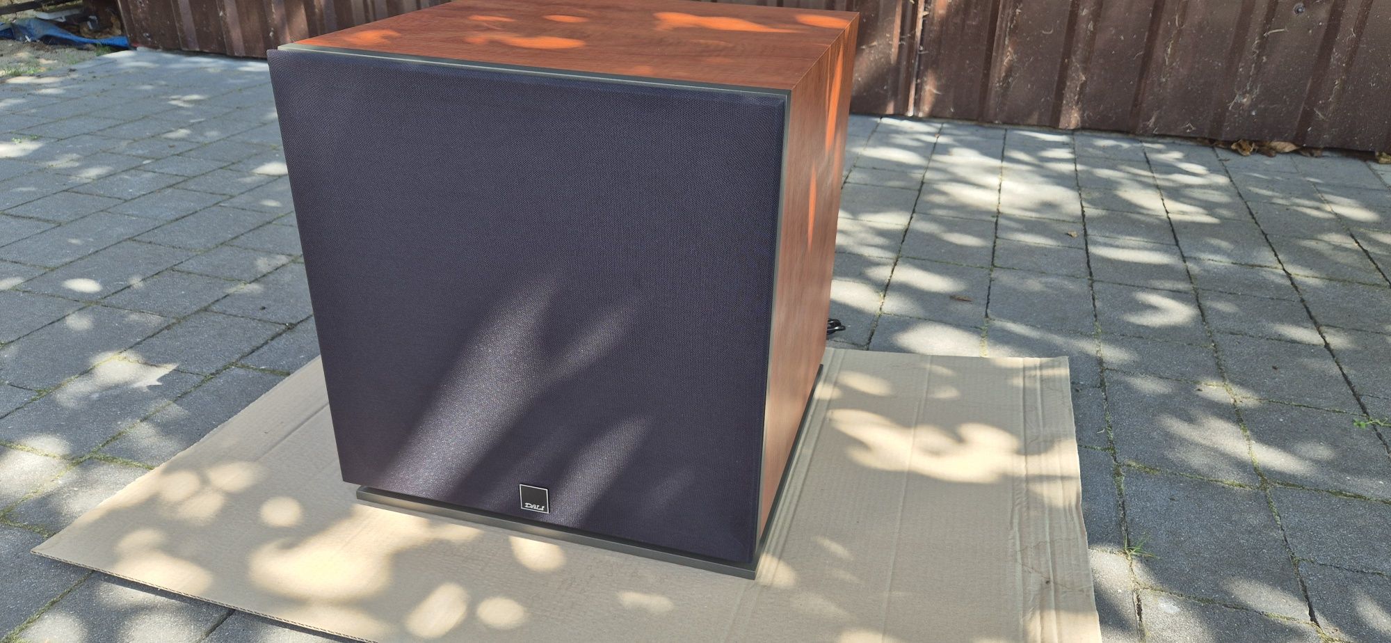 Subwoofer Dali Concept sub aktywny w bdb stanie
