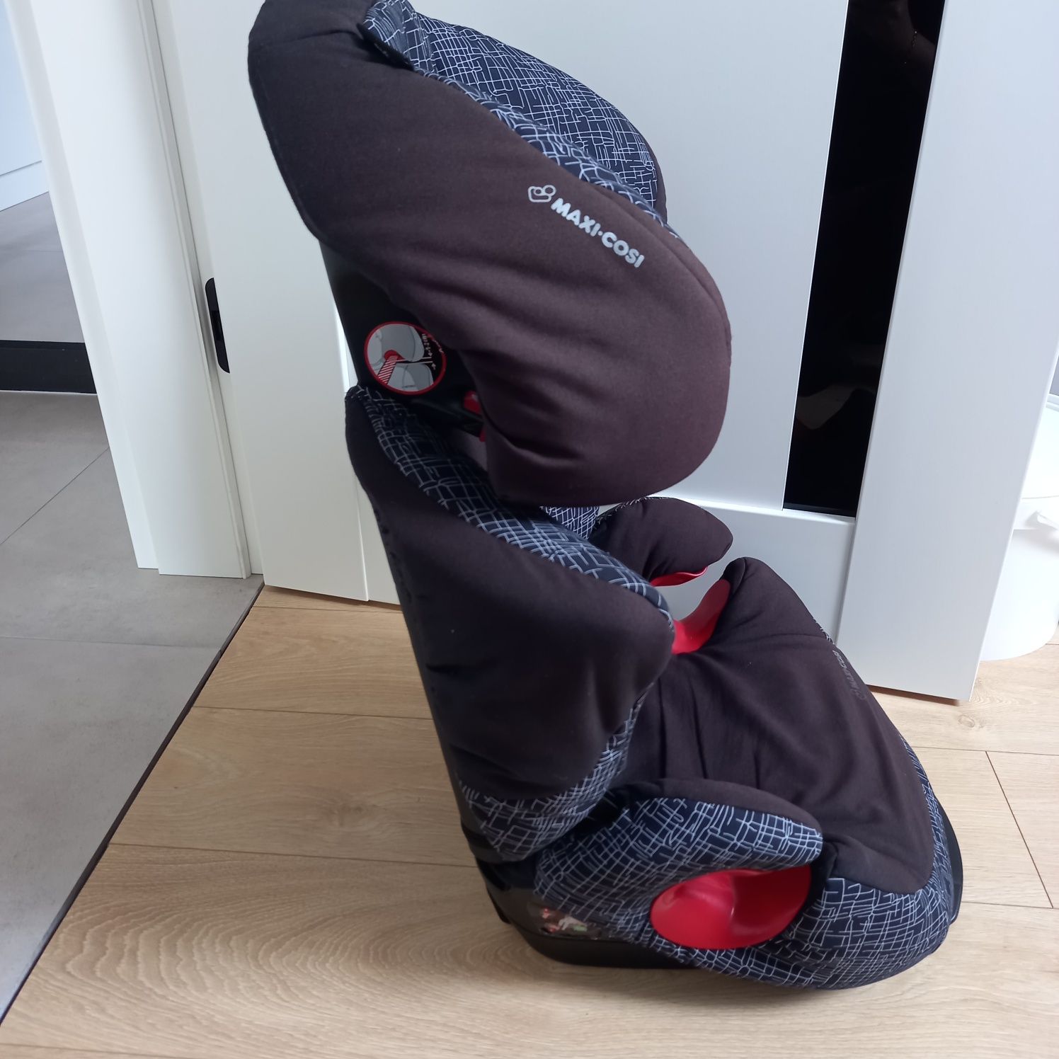 Fotelik samochodowy Maxi-Cosi Rodi Air 15-36kg