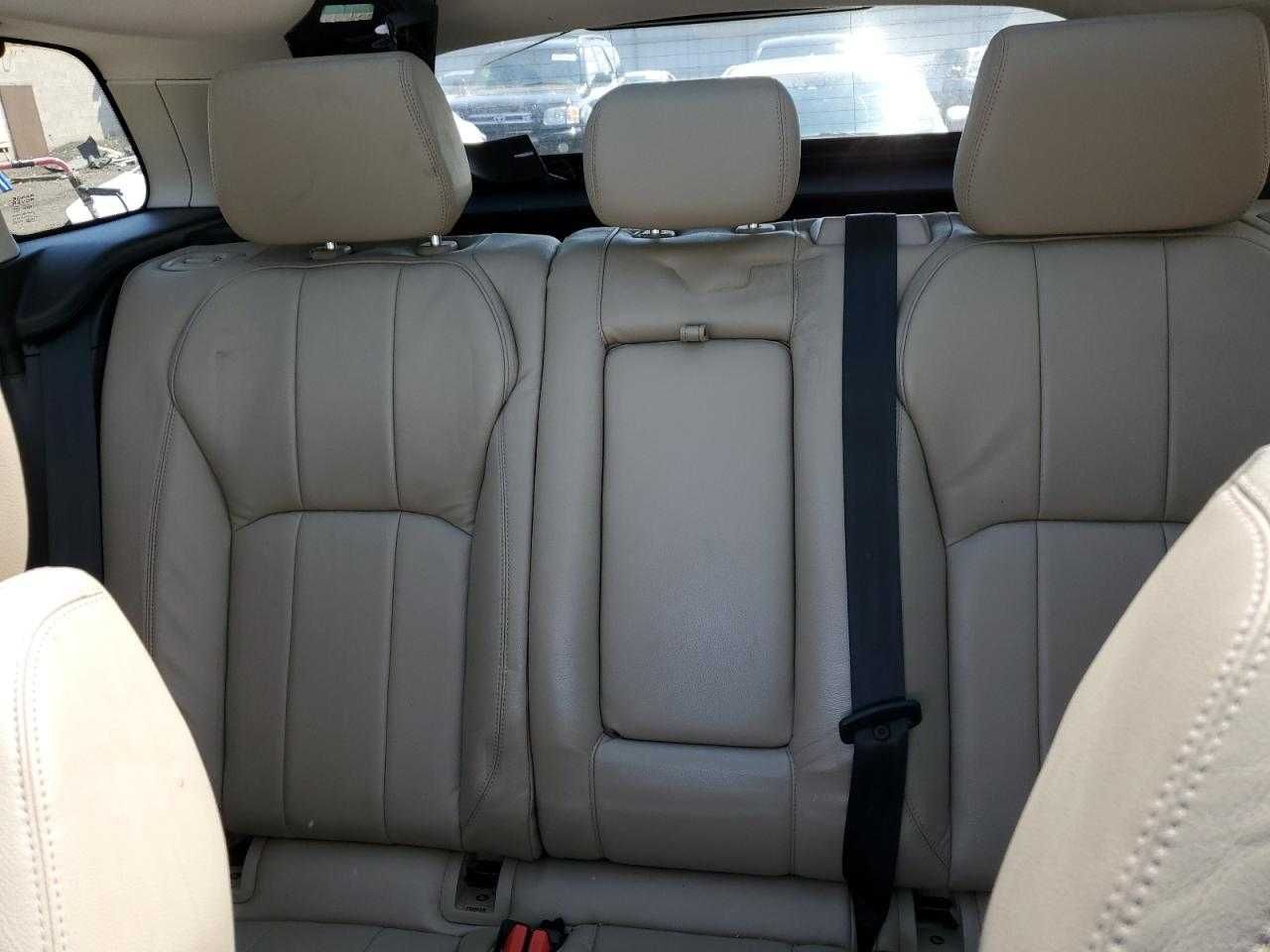 Автомобіль 2017 Land Rover Range Rover Evoque SE