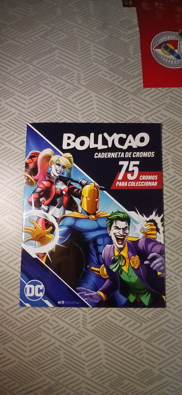 Caderneta de Cromos Bollycao DC Comics (75 cromos)