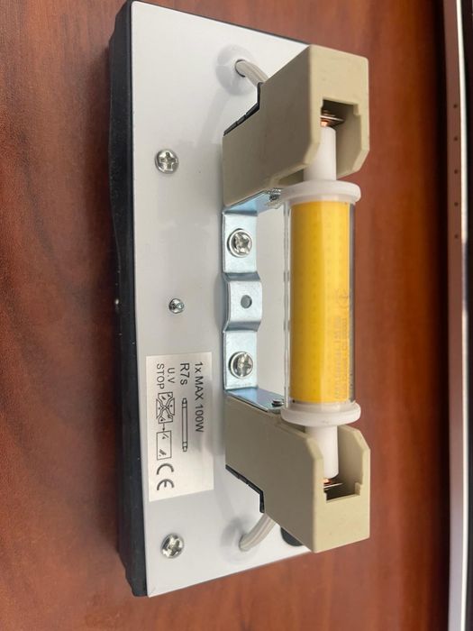 Candeeiros de parede exterior ou interior