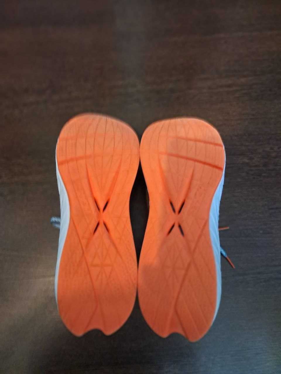 Кросівки HOKA ONE ONE Carbon X 3.  Р  46 2/3. 30см