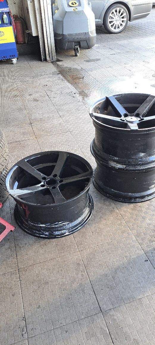 Vendo Jantes 19"   9.5  com a furação 5/120
