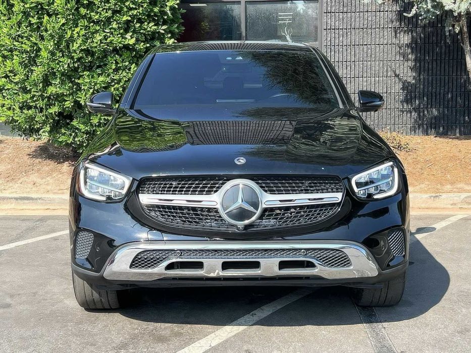 Mercedes-Benz GLC 300 Coupe 4MATIC      2021
