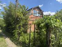 Продам дачу в Люботине 2х эт, 3 комнаты