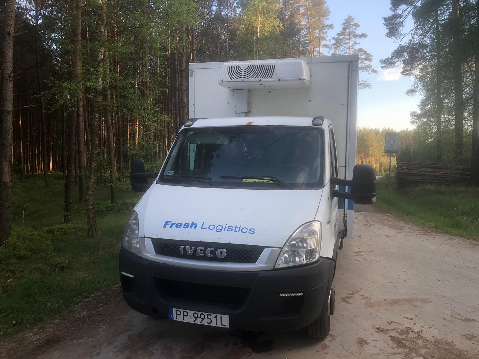 Iveco daily do 3.5 t  winda chłodnia  fak 23%