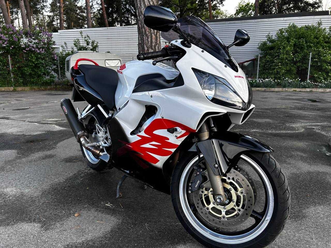 Honda CBR 600 F 2005рік