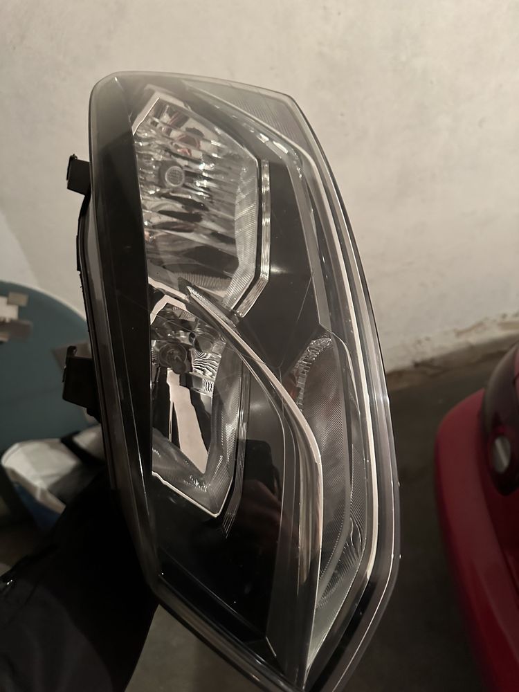 Farolim/ otica esquerda volkswagen polo 2014-17