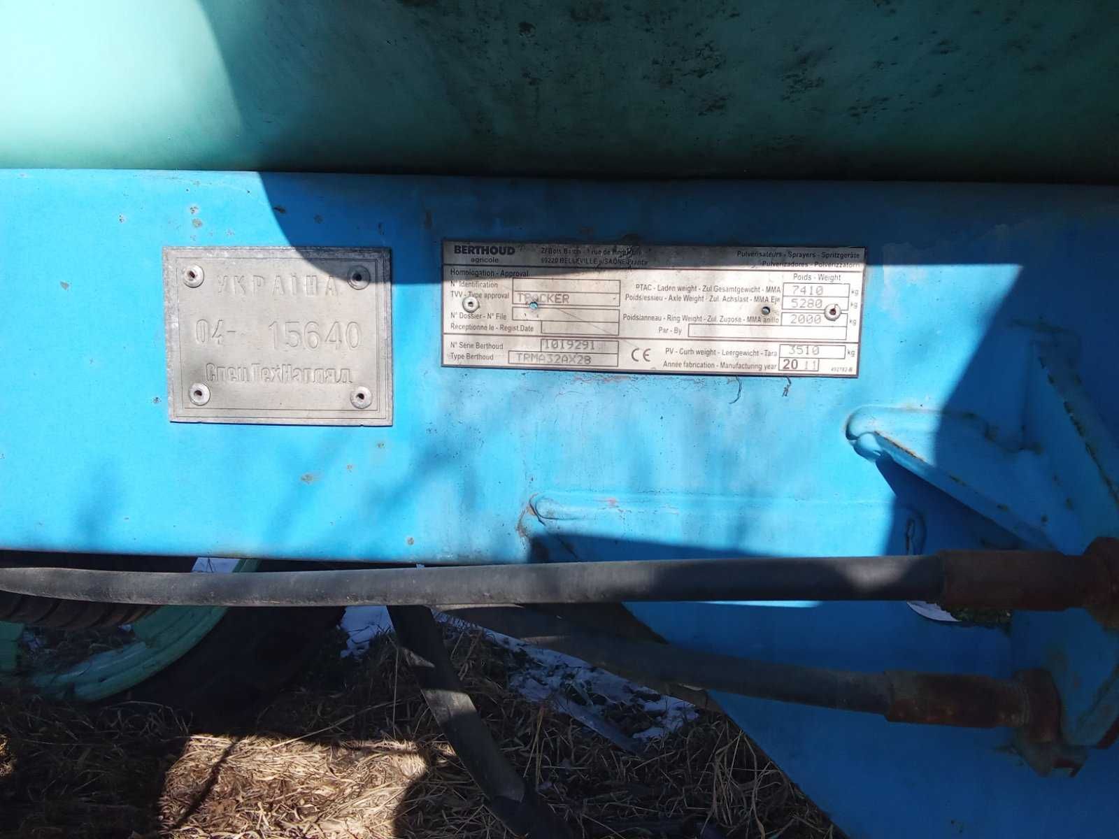 Оприскувач Berthoud Tracker 3200/28