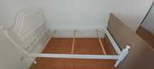 Cama de solteiro com estrado
