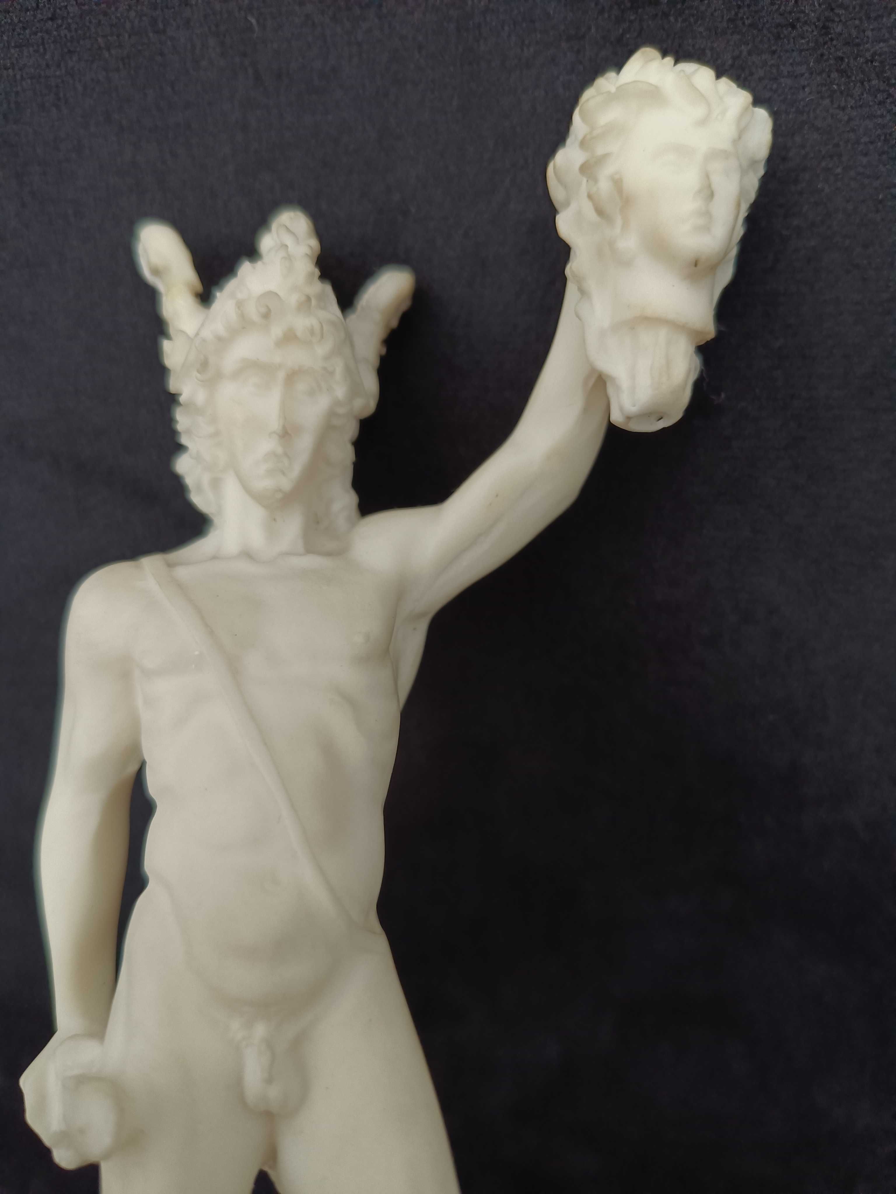 Perseusz z głową Meduzy grecka statuetka rzeźba odlew marmur 26x7x7 cm