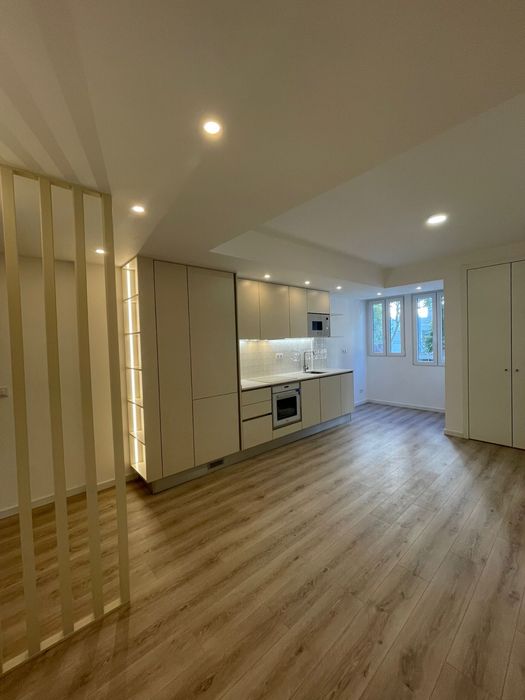 T0 Totalmente Remodelado Paço de Arcos