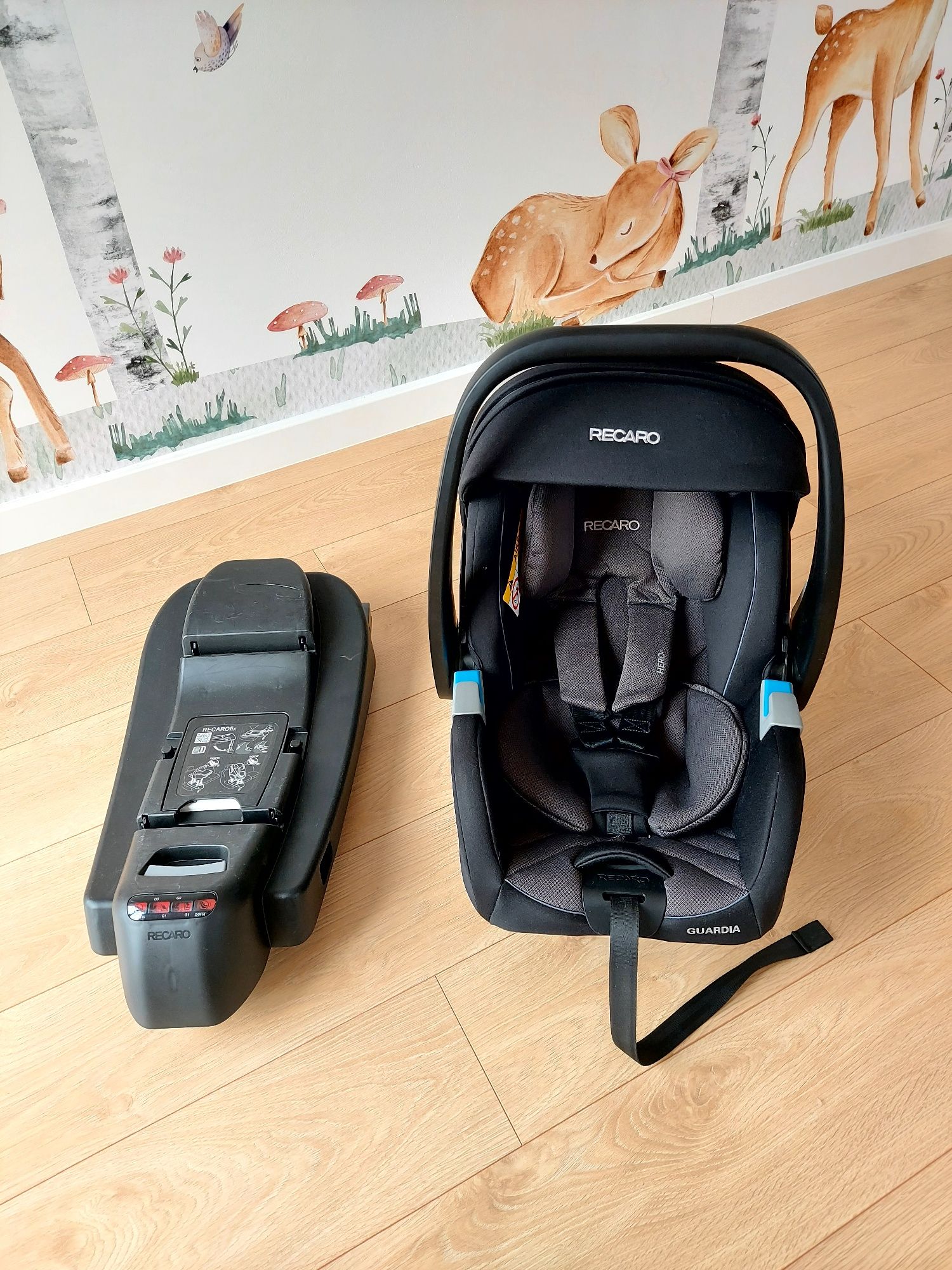 Nosidełko Recaro Guardia + baza isofix