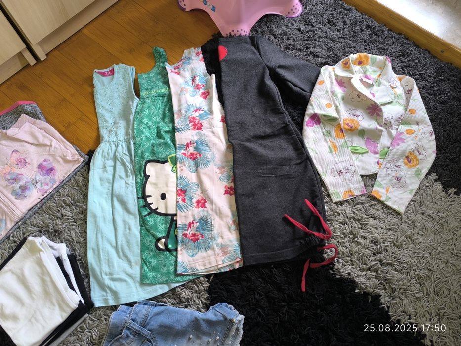 Paka ubrań dla dziewczynki 122-128