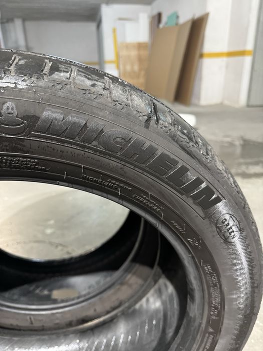 Pneus 235 / 55/19