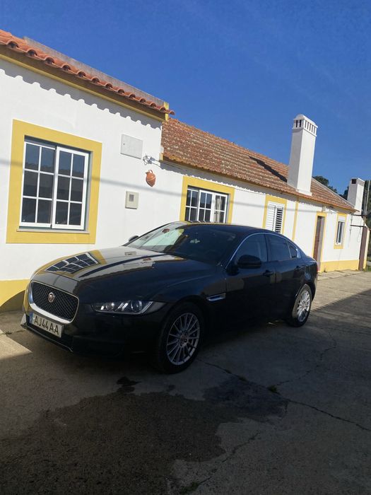 Jaguar XE 2.0 D Portfolio Aut.