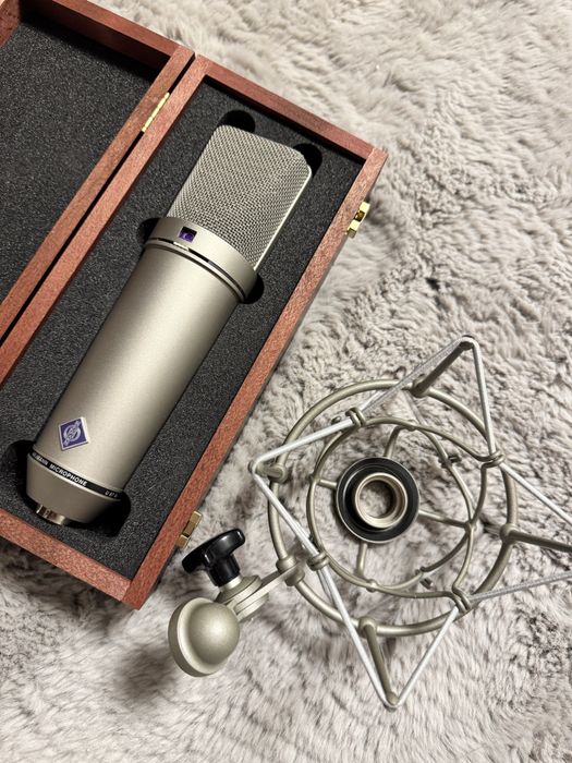 Мікрофон Нойман U 87 Neumann