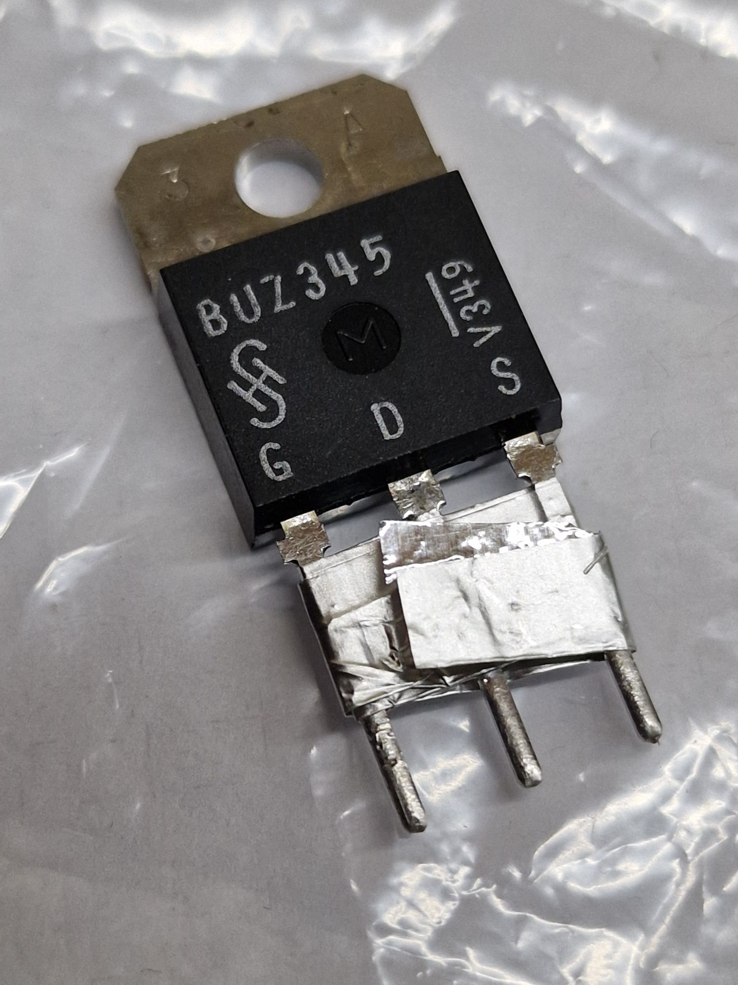 Tranzystor MOSFET BUZ345