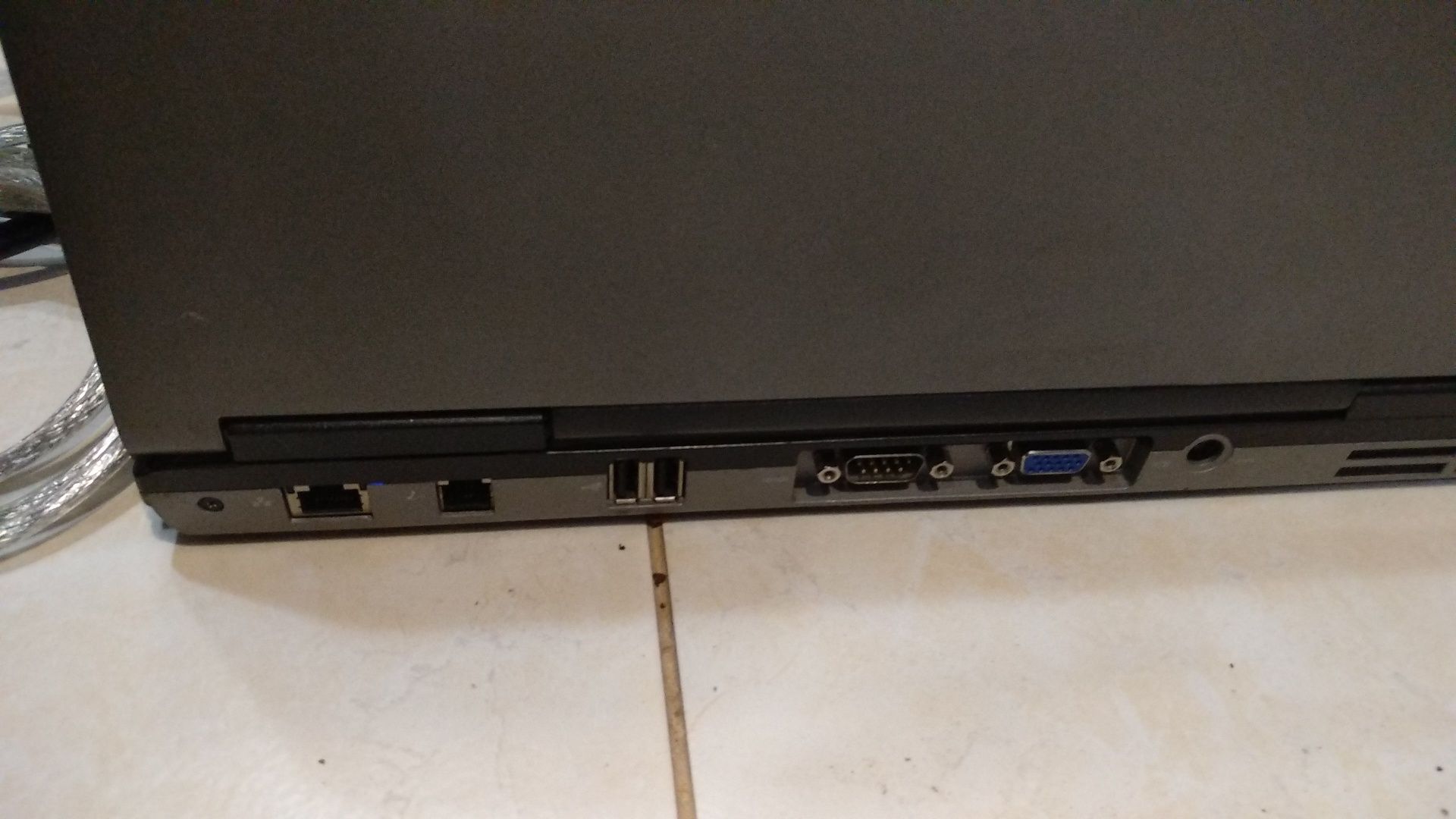 Компьютер Dell 620 с адаптерами и программами для диагностики авто.