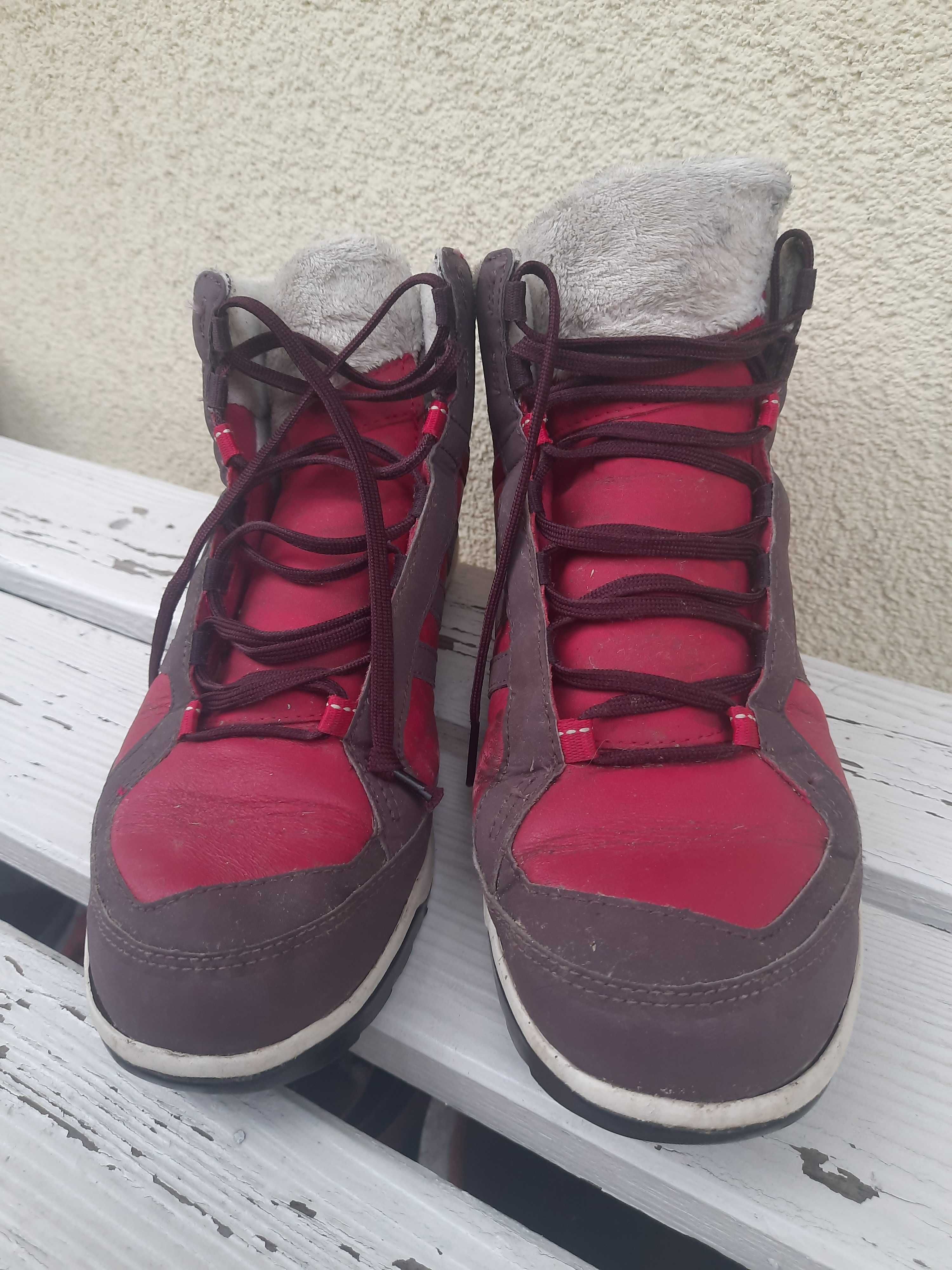 Buty Adidas Traxion r. 40