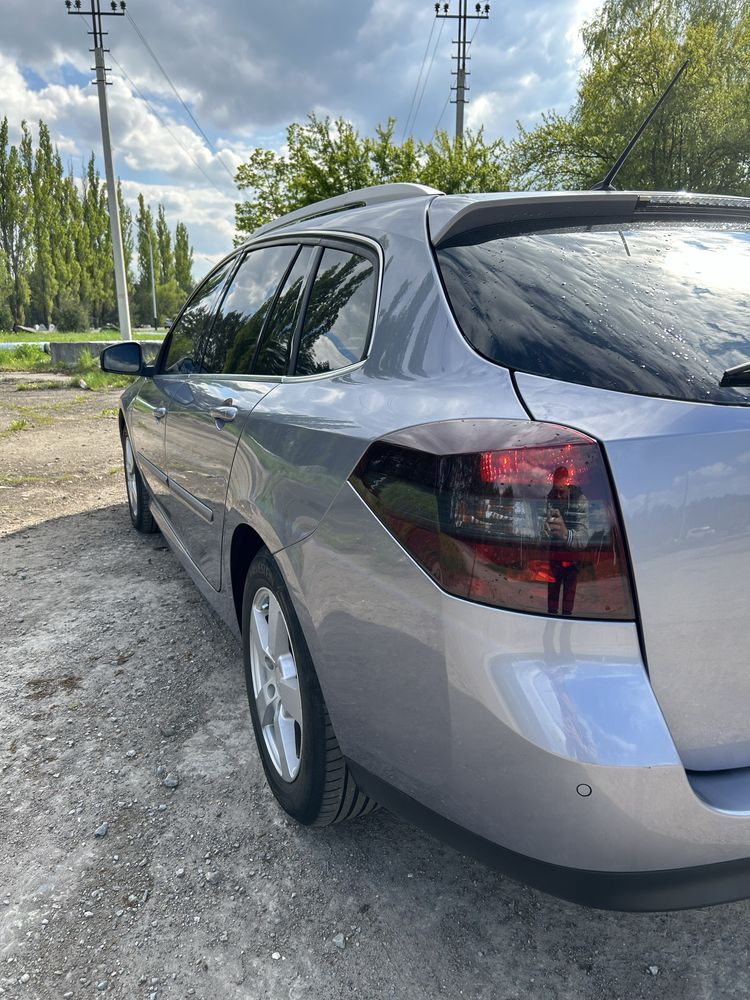 Renault laguna3 універсал