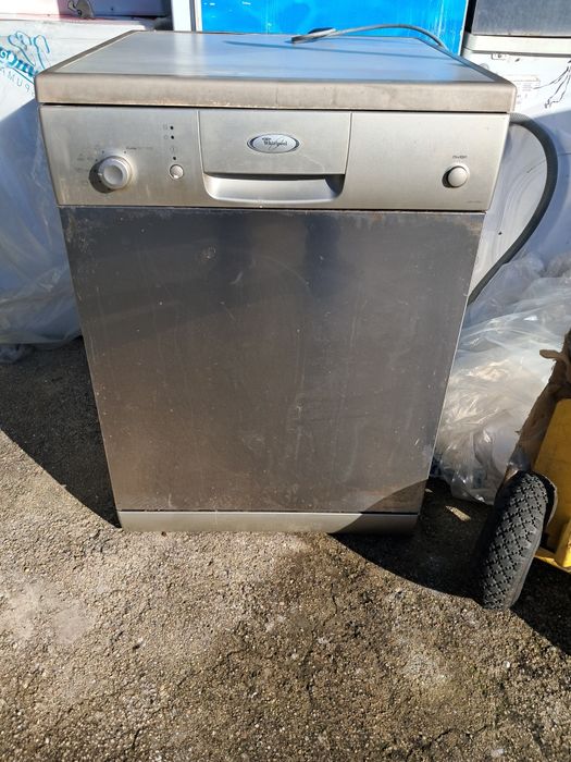 Maquina lavar loicça whirlpool AVARIADA