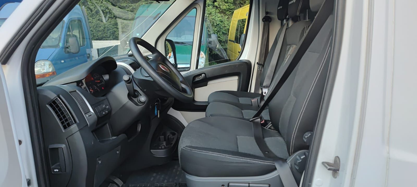 Fiat Ducato Iveco skrzyniowy plandeka rama kontener 8 paletowy