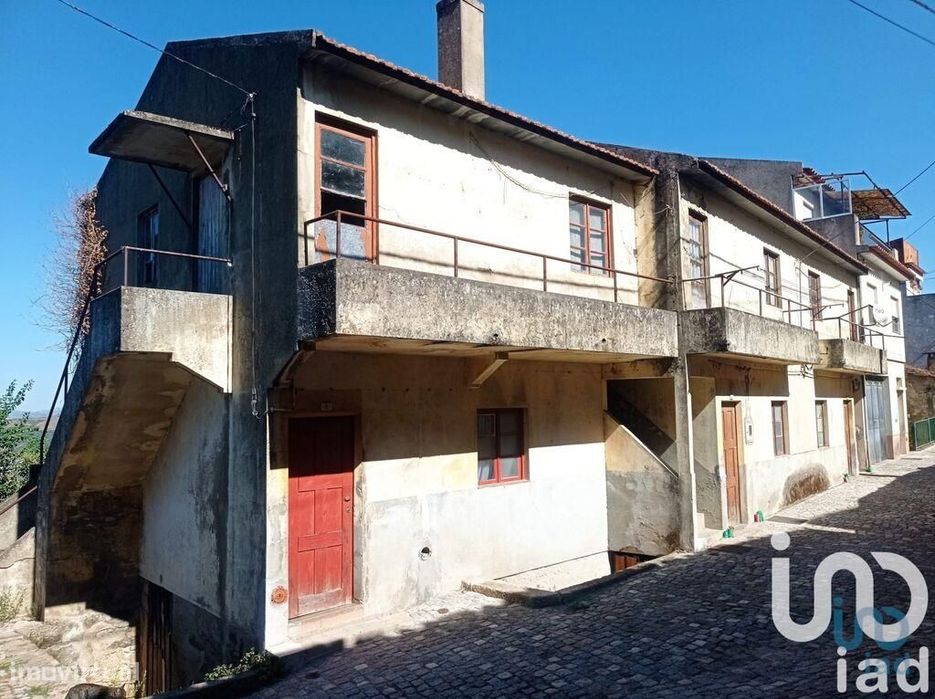 Prédio em Tabuaço de 120 m2