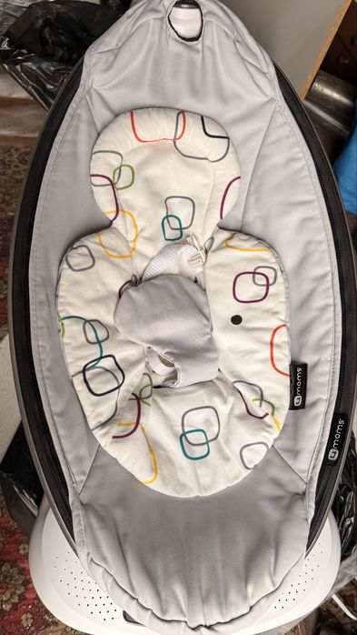 Заколисуючий центр, укачивающий центр 4moms