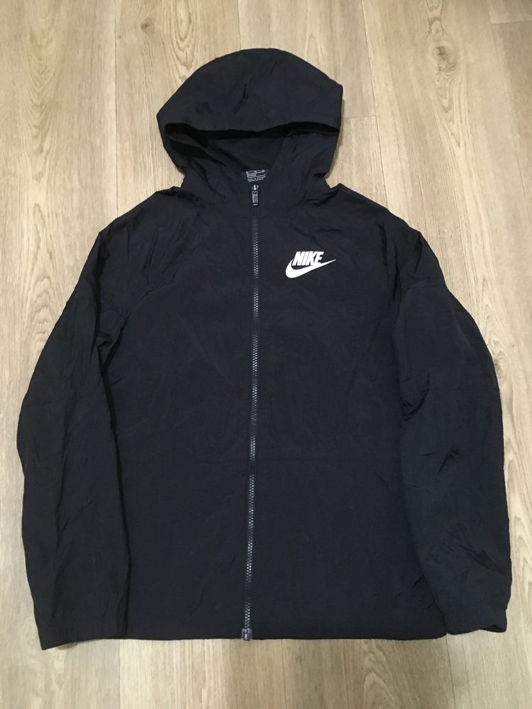 Вітровка Nike жіноча