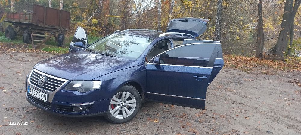 Продам вмісткий сімейний автомобіль.