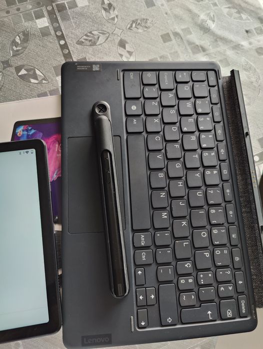 Lenovo Tab p11 com teclado e caneta