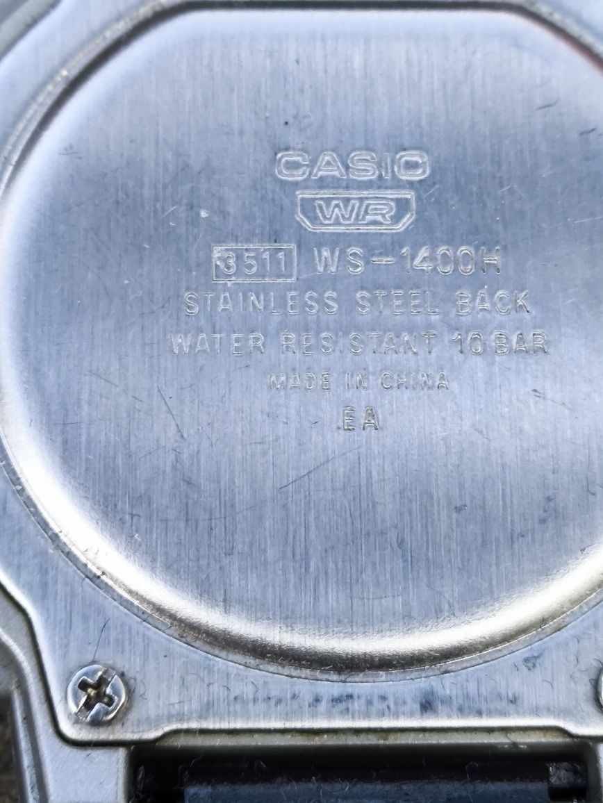 Stary zegarek elektroniczny casio WS 1400-H.