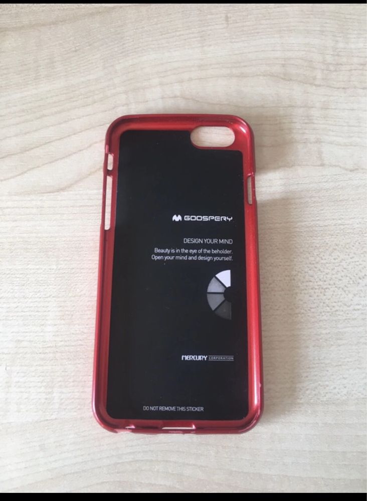 Czerwony case na iPhone 6s
