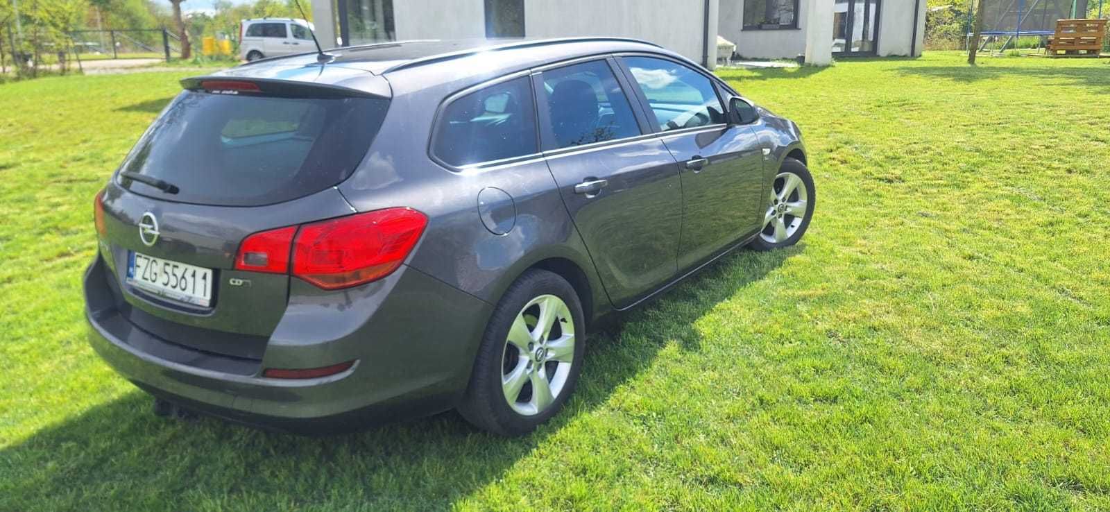 Opel Astra J 1.7cdti