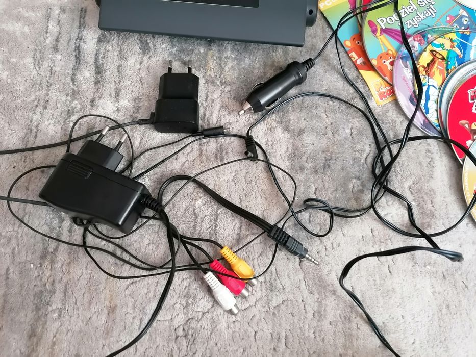 HYUNDAI PDP488SUATV- Przenośny odtwarzacz DVD