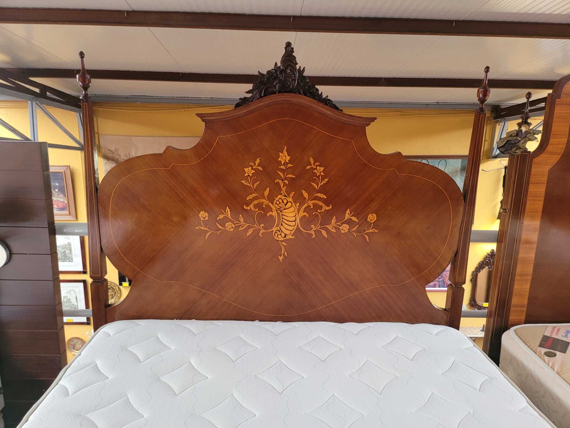 Cama antiga estilo D. Maria com excelente colchão Molaflex - Tudo em ó