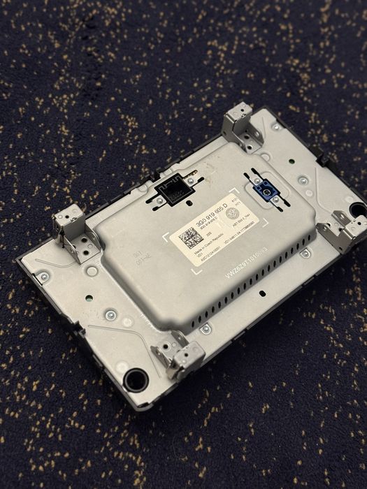 Монитор екран мультимедія оригінальна Volkswagen Passat B8 Golf 7