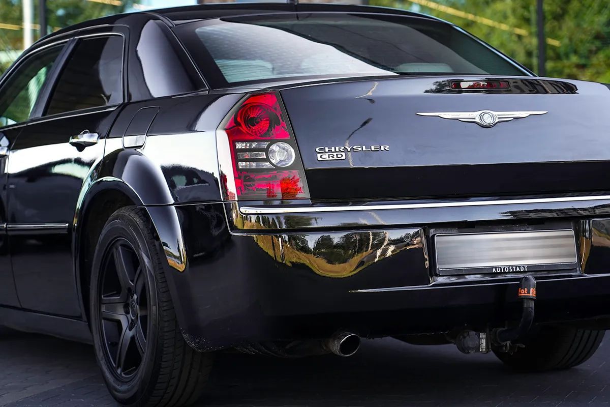 Chrysler 300C 300C 3.0CRD V6 218KM sedan świeżo sprowadzony