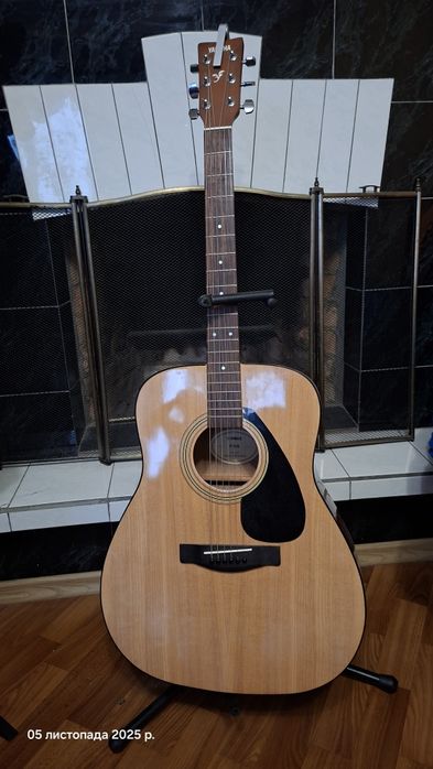 Продам гитару Yamaha