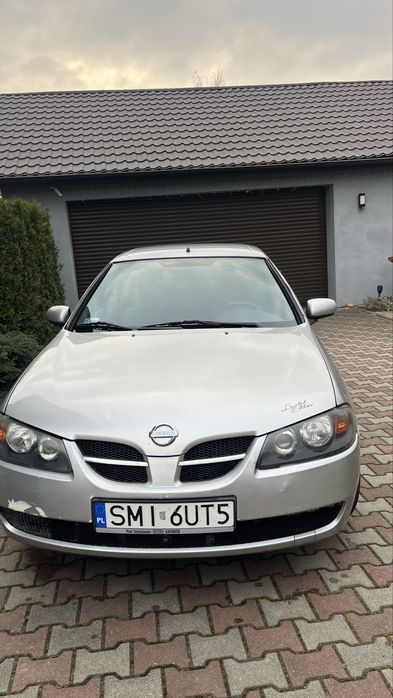 Nissan almera 2005r
